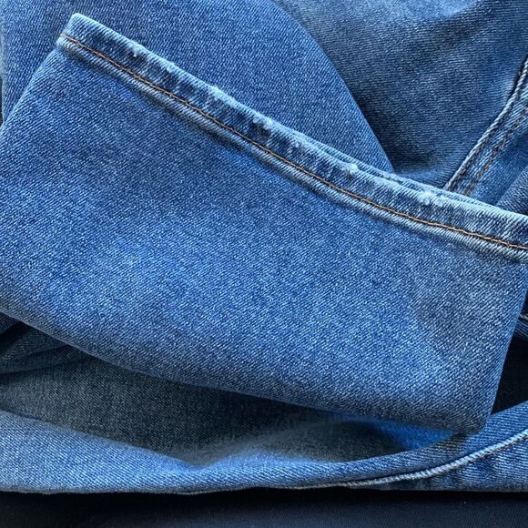 Joe’s Jeans The Niki Mid Rise Distressed Cropped Boyfriend Jeans Sz 30 - Picture 9 of 11